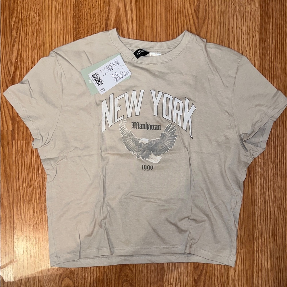 H&M Beige New York Graphic Cropped Baby Tee
